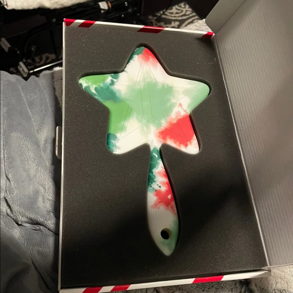 Jeffree star mirror